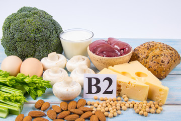 Food ingredients containing a large amount of vitamin B2 (riboflavinum).