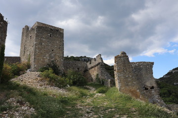 Château médiéval de Saint Montan en Ardèche construit au 11 ème siècle