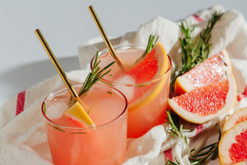 Grapefruit and Rosemary cocktail.  Refreshing and non-alcoholic drink perfect for spring or summer.