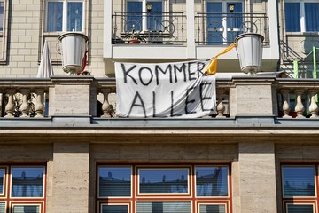 Transparent in der Karl-Marx-Allee: Mietprotest in Berlin