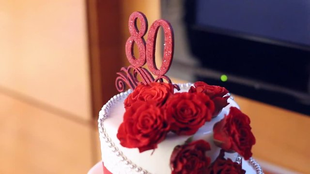 cake, flowers, 80 years anniversary