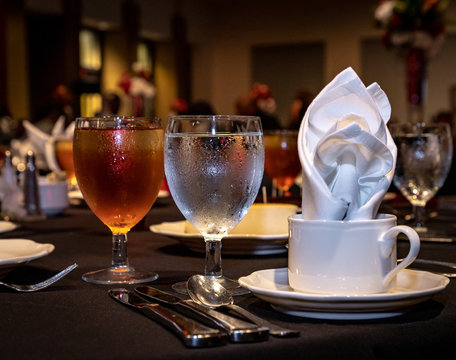 Ballroom Drinks And Dinner Setting