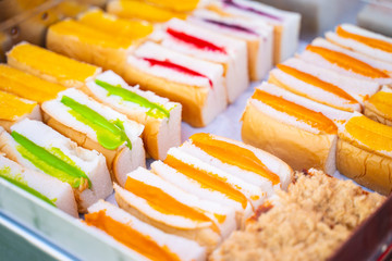 steamed bread with Thai custard and jam