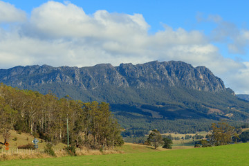 Fototapeta na wymiar Mount Roland in western Tasmania