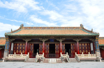 Obraz premium Shenyang Imperial Palace (Mukden Palace) Chongzheng Hall, Shenyang, Liaoning Province, China. Shenyang Imperial Palace is UNESCO world heritage site built in 400 years ago.