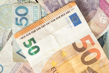Geldscheine Euro und polnische Zloty PLN