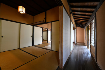 武家屋敷の居間と縁側