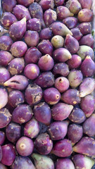 Box of ripe purple figs