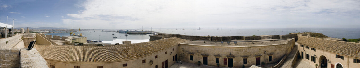 Fototapeta na wymiar Palma de Mallorca Spain Panorama coast and harbour