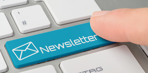 Tastatur mit blauer Taste - Newsletter
