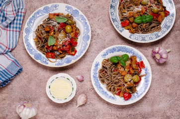 Buckwheat noodles with vegetables