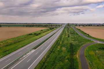 Multiple-lane free way