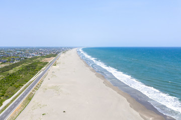 千葉県の九十九里浜と九十九里有料道路を俯瞰撮影