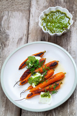 Roast carrots with pesto and mozzarella