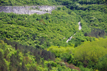 Obraz premium Car in the Mountains