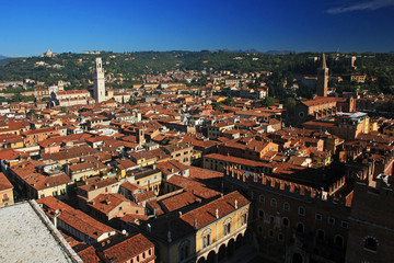 Fototapeta na wymiar Panorama of the ancient medieval city of Verona, Italy