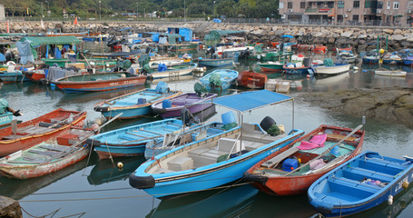 Obraz premium Crowd of small boats in the sea of Cheung chau island