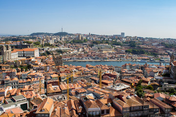 Fototapeta na wymiar Porto city skyline/old town with Porto Cathedral (Sé do Porto) and Douro River, Portugal