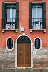 Fototapeta na wymiar Facade building in Venice, Italy.