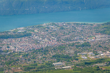 Vue aérienne d'Aix les Bains en Savoie