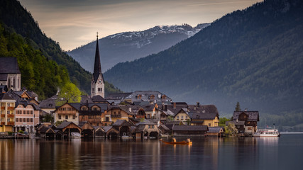 Fototapeta premium Hallstatt Österreich Sonnenaufgang