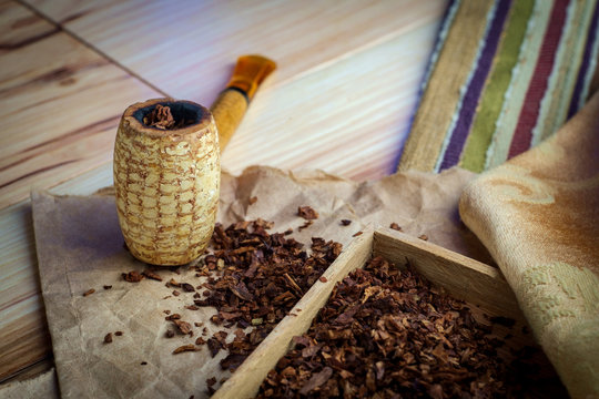 Tobacco Corncob Pipe