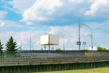 Obraz premium Billboards near the road