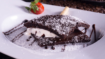ice cream sandwiches with brownie and strawberry