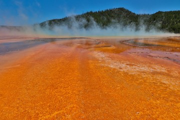 yellowstone national park grand prismatic spring from boardwalk