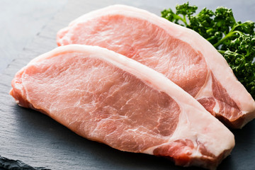 豚ロース　切身　Pork loin thick cut fillet