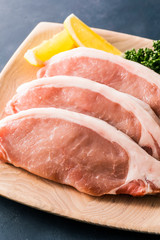 豚ロース　切身　Pork loin thick cut fillet