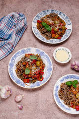 Buckwheat noodles with vegetables