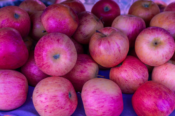 red apples in supermarket pantry