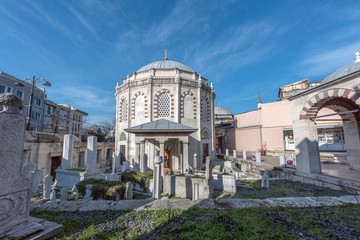 Fototapeta na wymiar Great Sinan Fountain at Cemberlitas