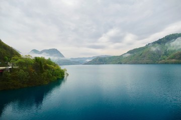《鎧畑ダム》秋田県仙北市
