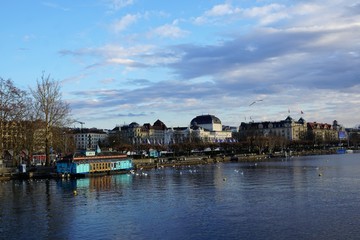 zürich stadt im winter 