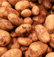 Potatoes on the counter in the store