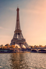 Fototapeta na wymiar Eiffel tower in Paris at sunset