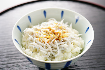 釜揚げしらすご飯