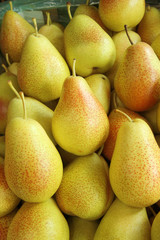 fresh pears  for food texture 
