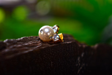  Pearl earrings for women, rewarding life