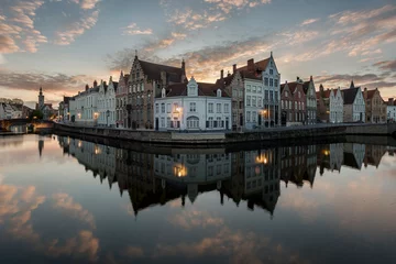Fototapeten Bruges by Night - Spiegelrei during the blue hour - Belgium © krist