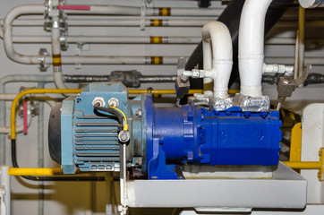 Motor with pump