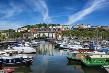 Fototapeta na wymiar Bristol Marina on the harbourside