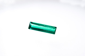 emerald crystals natural and gemstones for jewelry , stone gem green