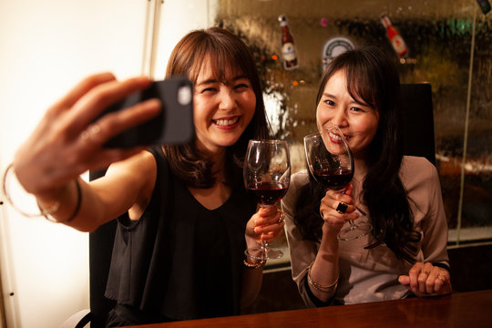8 305 Best 女子会 Images Stock Photos Vectors Adobe Stock