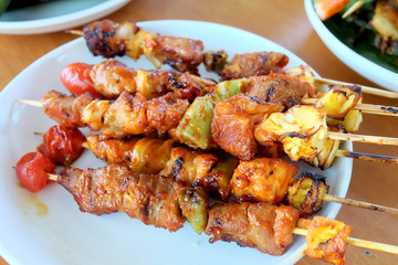 fried chicken with vegetables
