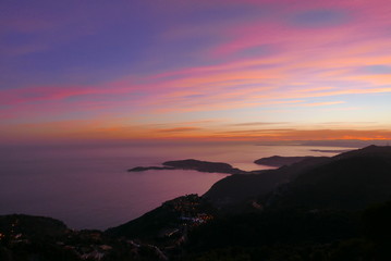 Fototapeta premium côte d'azur au crépuscule