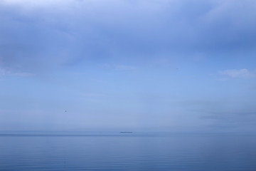 Obraz premium summer landscape of a large river and sky, as a screensaver or background, serenity.