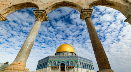 Middle Eastern Gate © Shalom Rufeisen